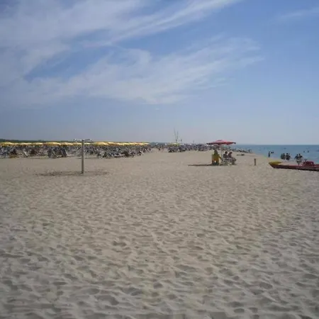 Comfortabele Familie Met Veranda Incl Airco Dichtbij Zee! Viareggio