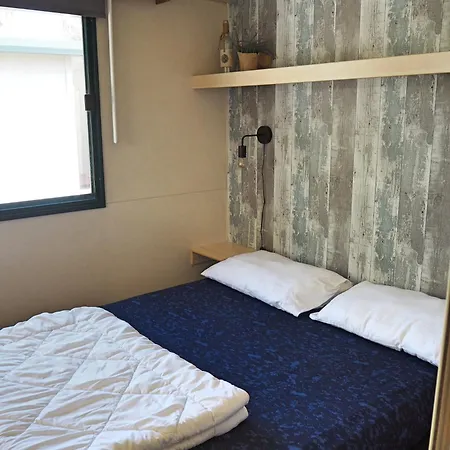 Comfortabele Familie Met Veranda Incl Airco Dichtbij Zee!