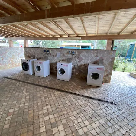 Comfortabele Familie Met Veranda Incl Airco Dichtbij Zee! Chalet Viareggio
